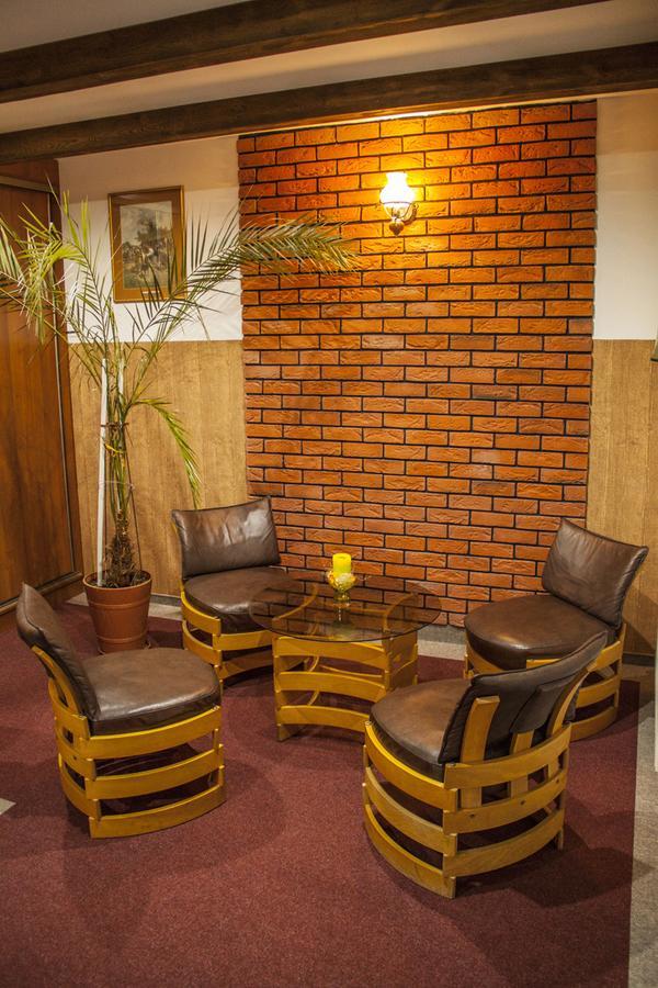 Włocławek Pensjonat I Klub Jezdziecki Michelin מראה חיצוני תמונה